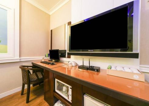 1000m2 1 slaapkamer, 1 privé badkamer Appartement in Uichang-gu Changwon Buitenkant foto