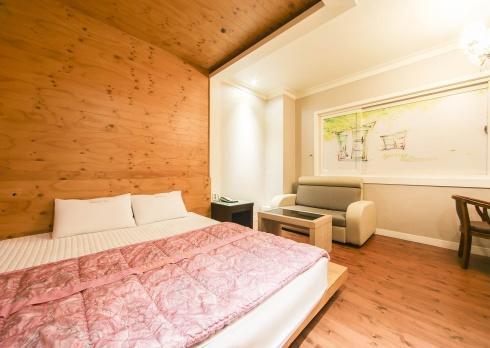 1000m2 1 slaapkamer, 1 privé badkamer Appartement in Uichang-gu Changwon Buitenkant foto
