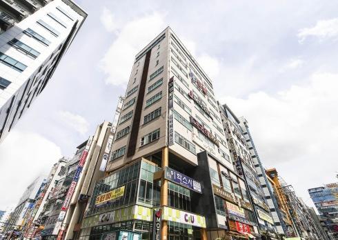 1000m2 1 slaapkamer, 1 privé badkamer Appartement in Uichang-gu Changwon Buitenkant foto